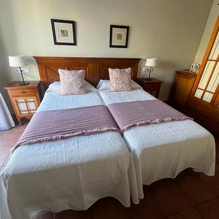 Hotel Es Mercadal Εξωτερικό φωτογραφία
