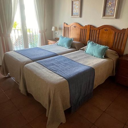 Hotel Es Mercadal Εξωτερικό φωτογραφία
