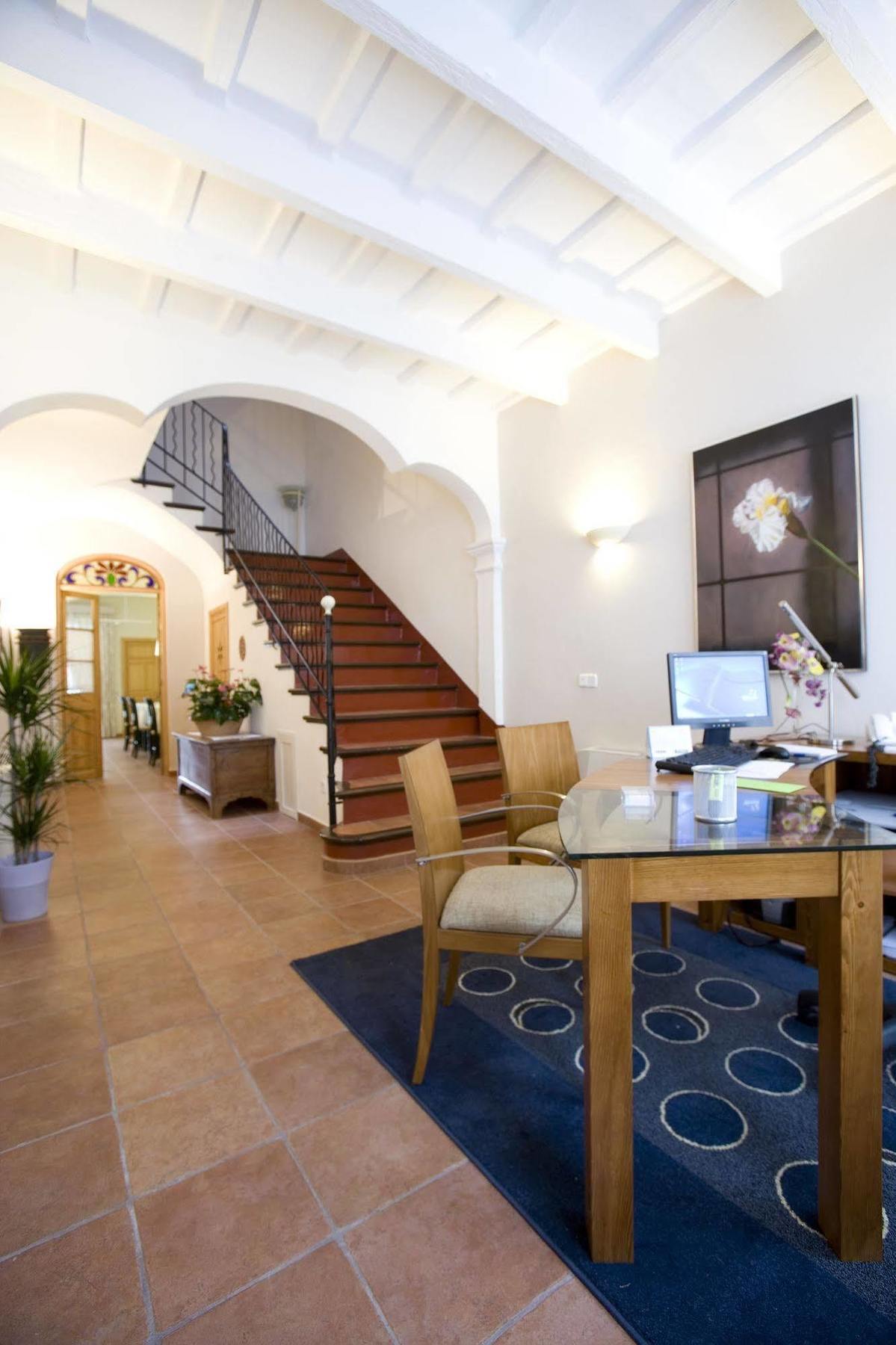 Hotel Es Mercadal Εξωτερικό φωτογραφία